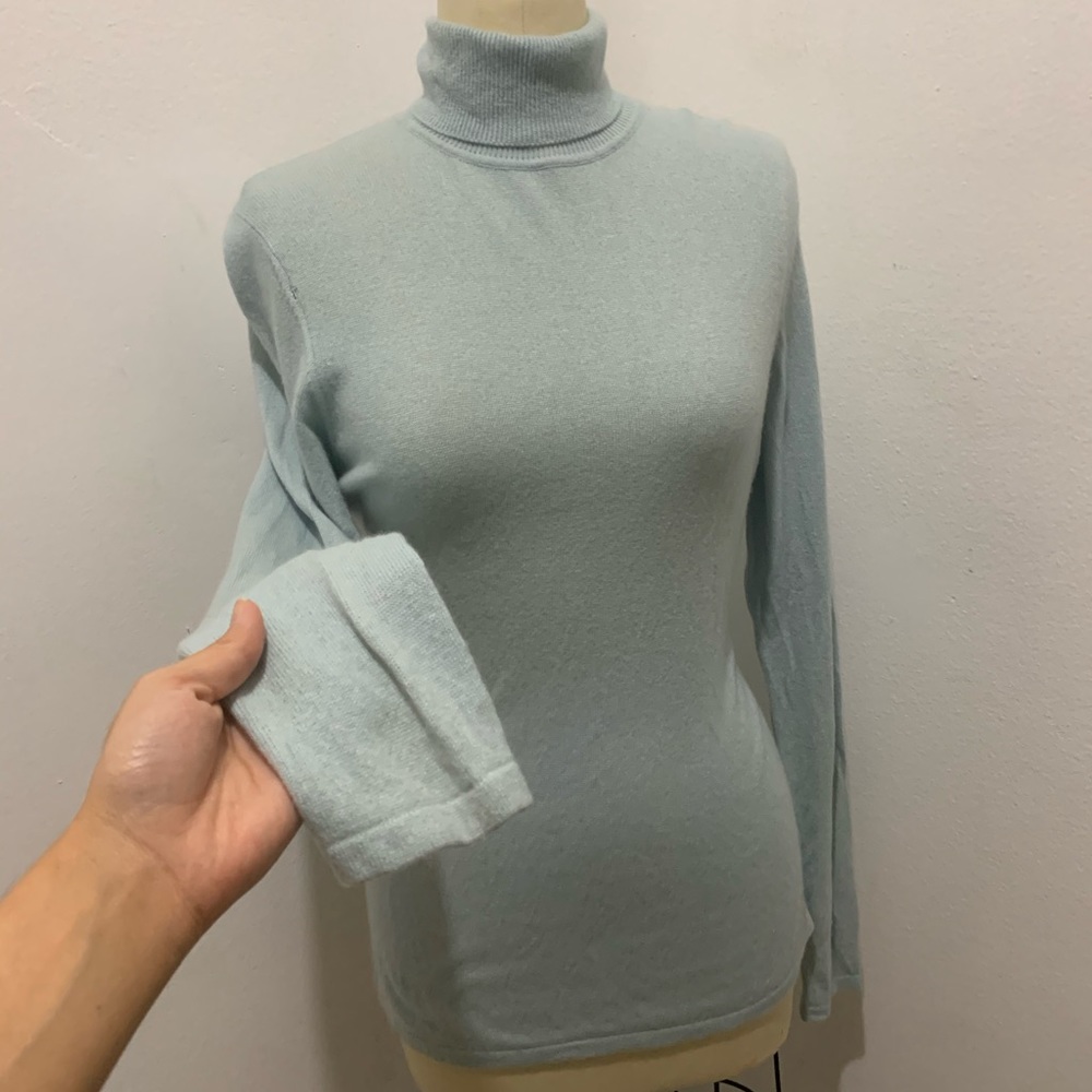 Cashmere sweater